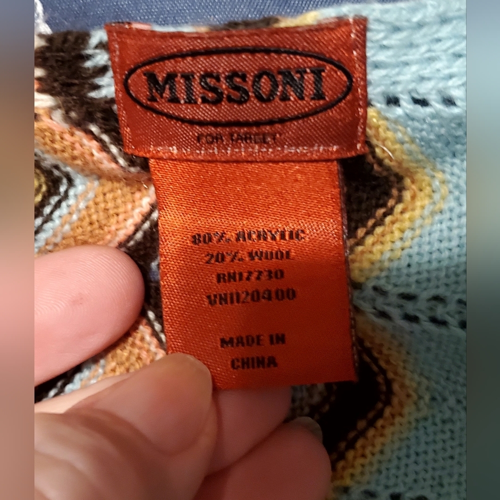 Missoni Chevron Patterned Knit Scarf - Picture 2 of 3